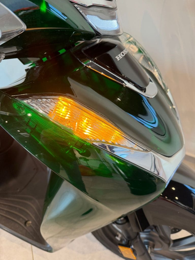 Honda SH 150i Vetro Green - 2024