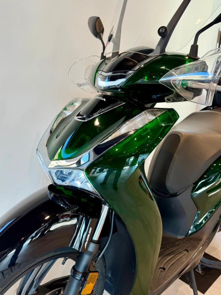 Honda SH 150i Vetro Green - 2024