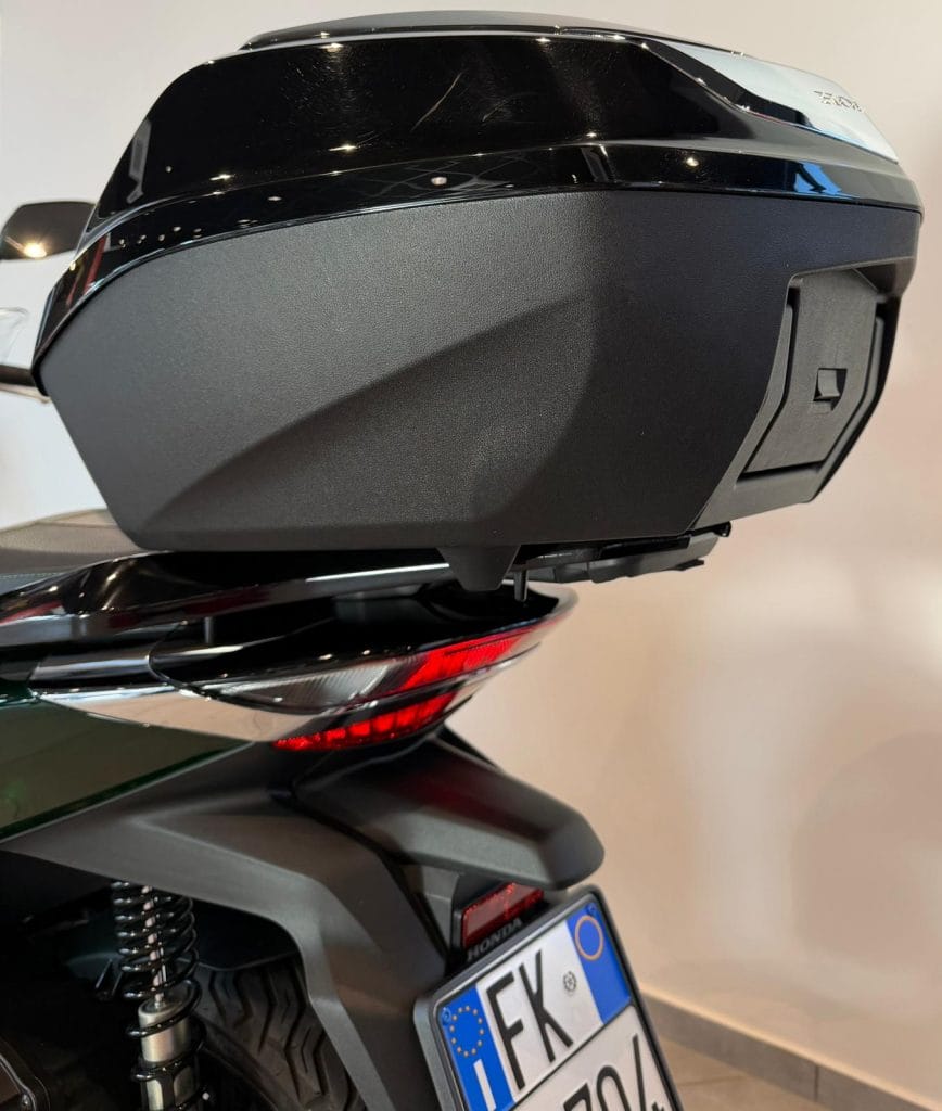 Honda SH 150i Vetro Green - 2024